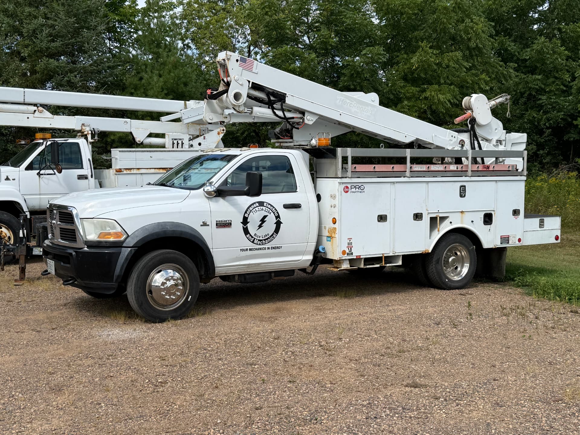 Beranek Electric and Mechanical bucket truck on a job site in northwest Wisconsin